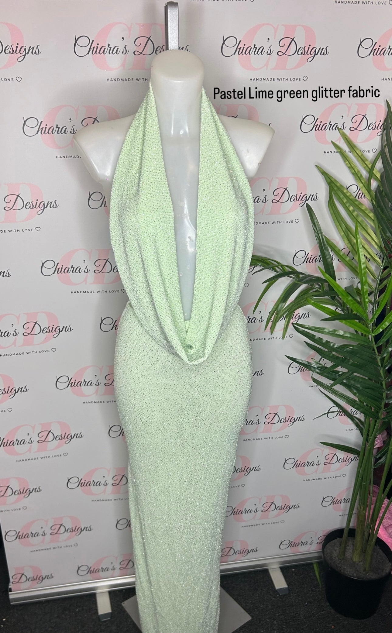 Lucy two piece (size 6-8 ready to send)