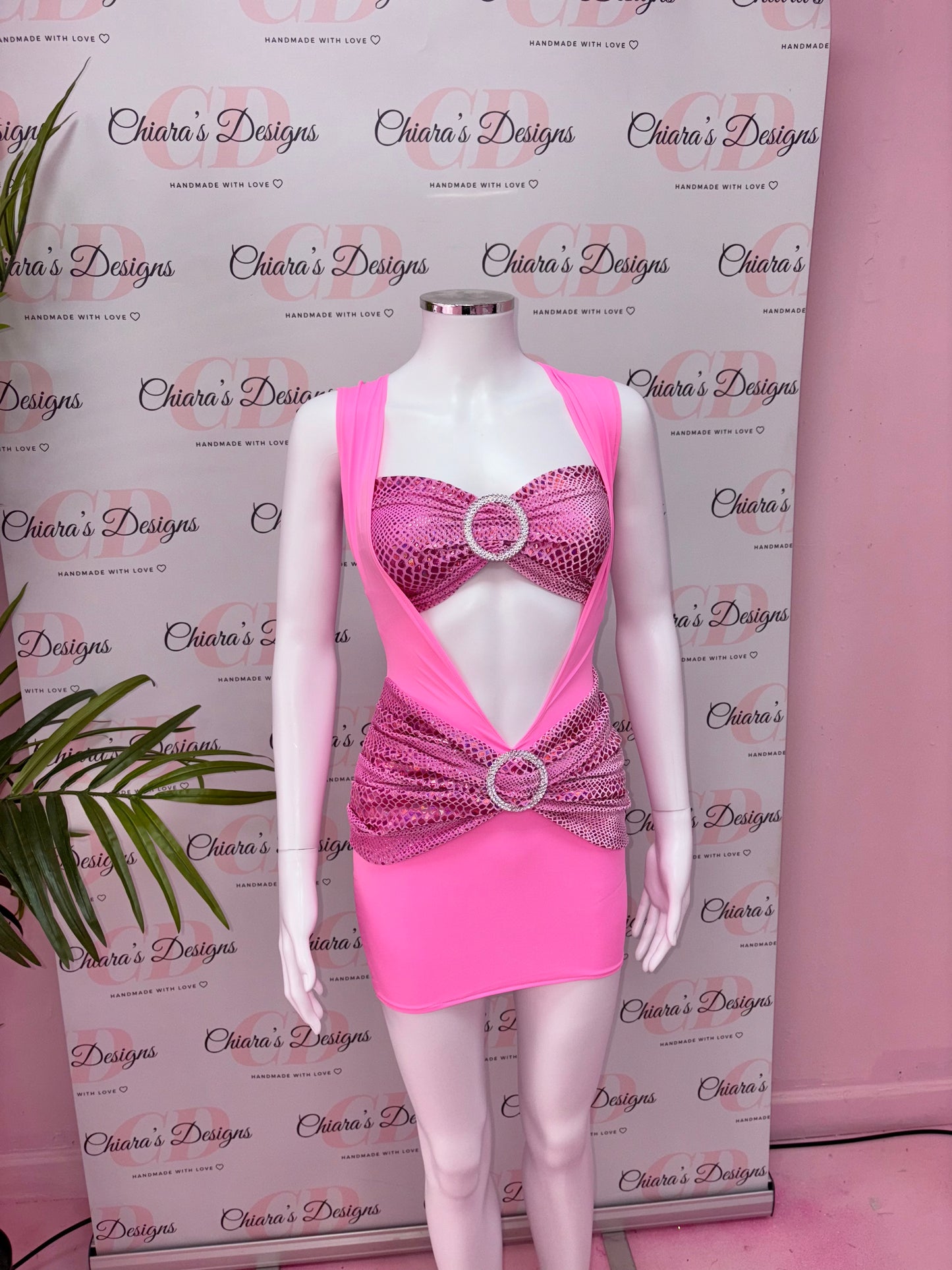 Ciara dress (size 6-8 ready to send)