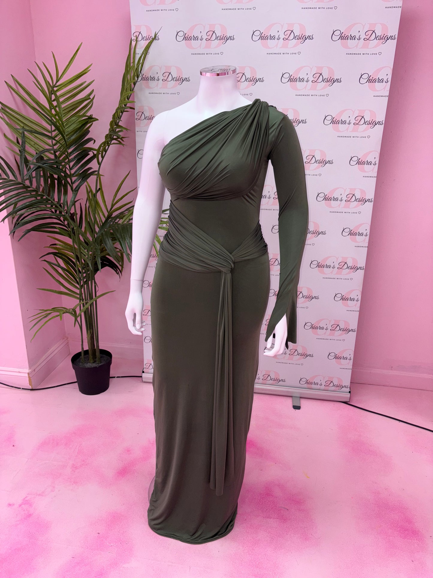 Destiny dress (size 14-16 ready to send)