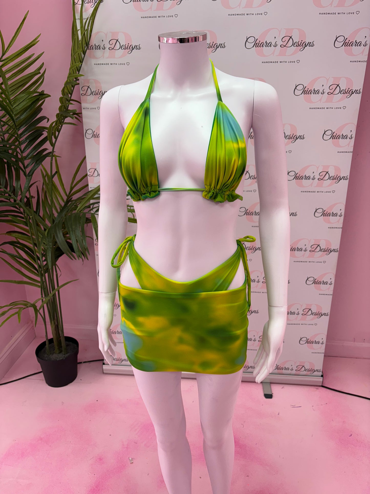 Sienna swim set (size 14-16 ready to send)